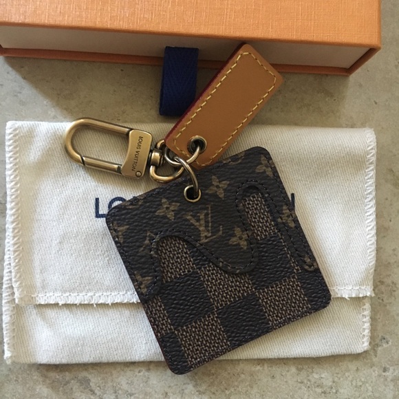 Louis Vuitton Illustre Bag Charm and Key Holder - Picture 2 of 9